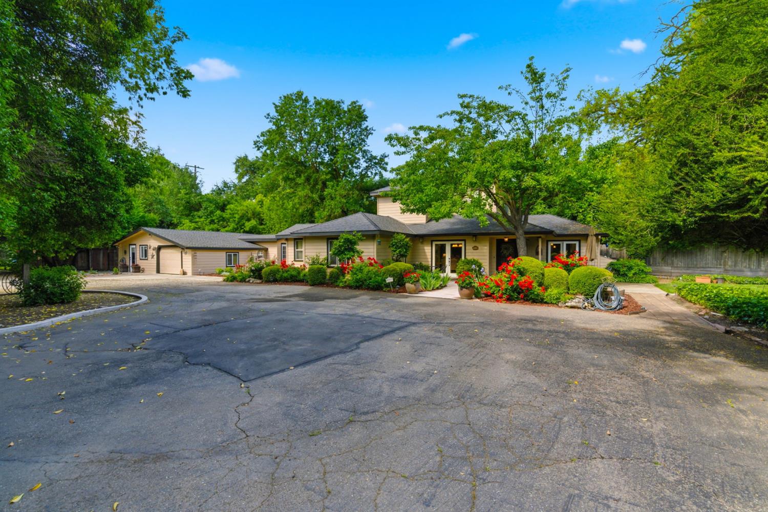 5412 Hildreth Lane