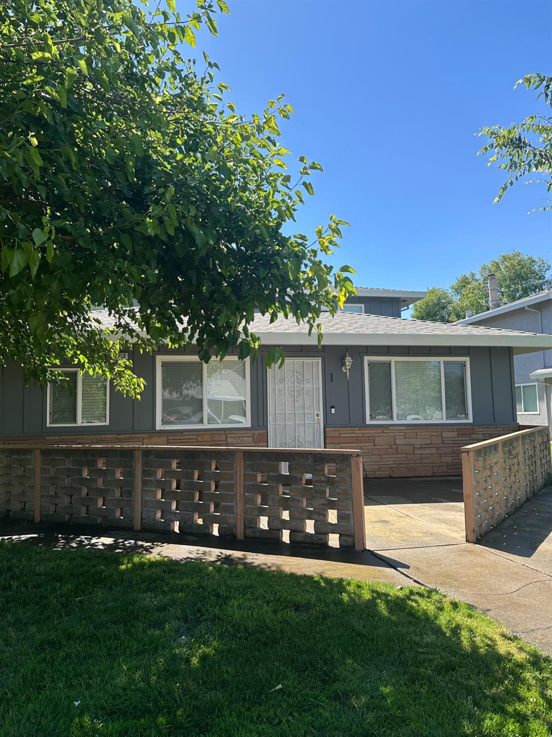 9012 El Cajon Way 1