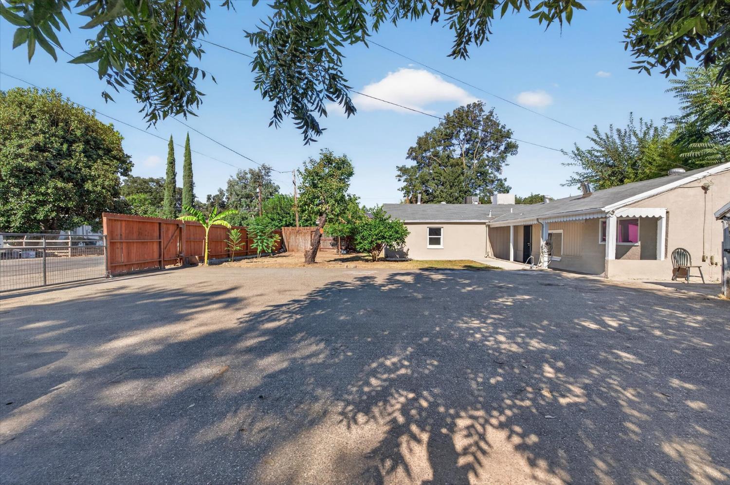 1111 El Vecino Avenue