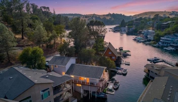 678 Bret Harte Drive 426