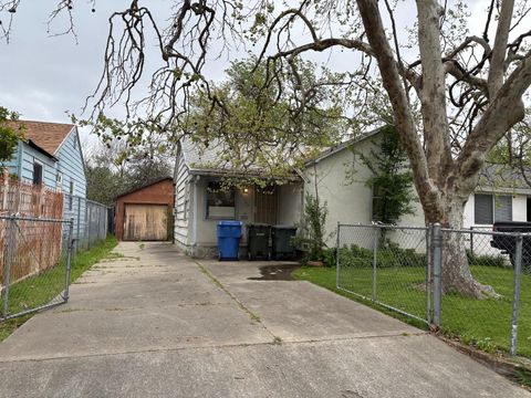 4305 35th Street, Sacramento, CA 95820 - MLS#: 225034453