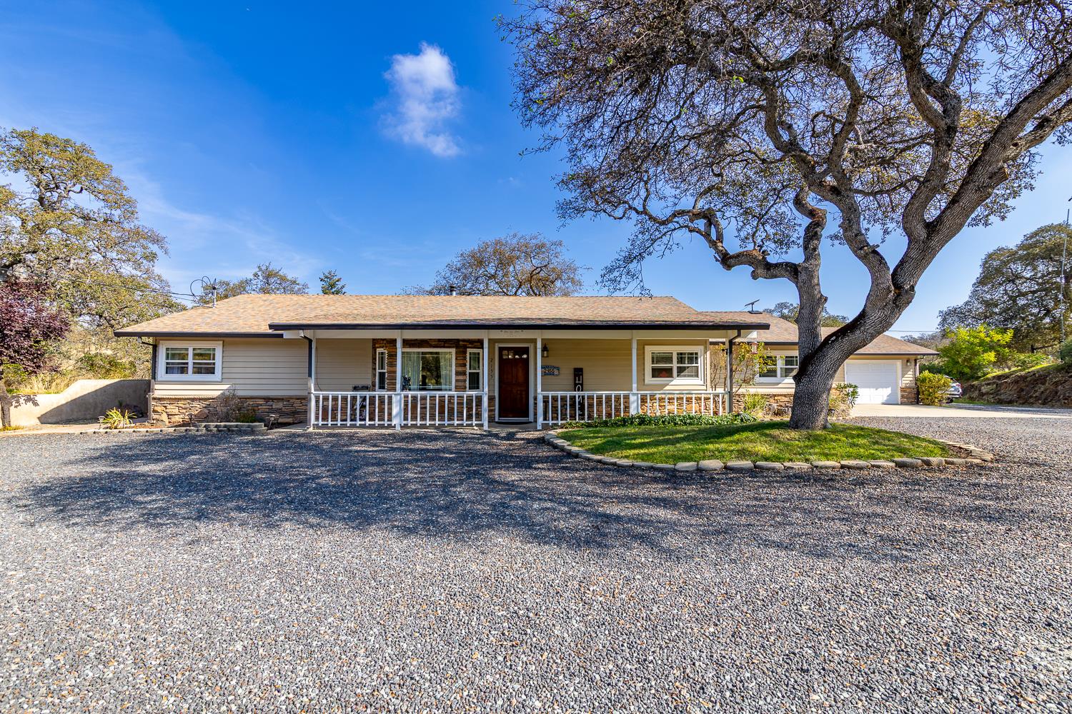 2155 El Faro Way