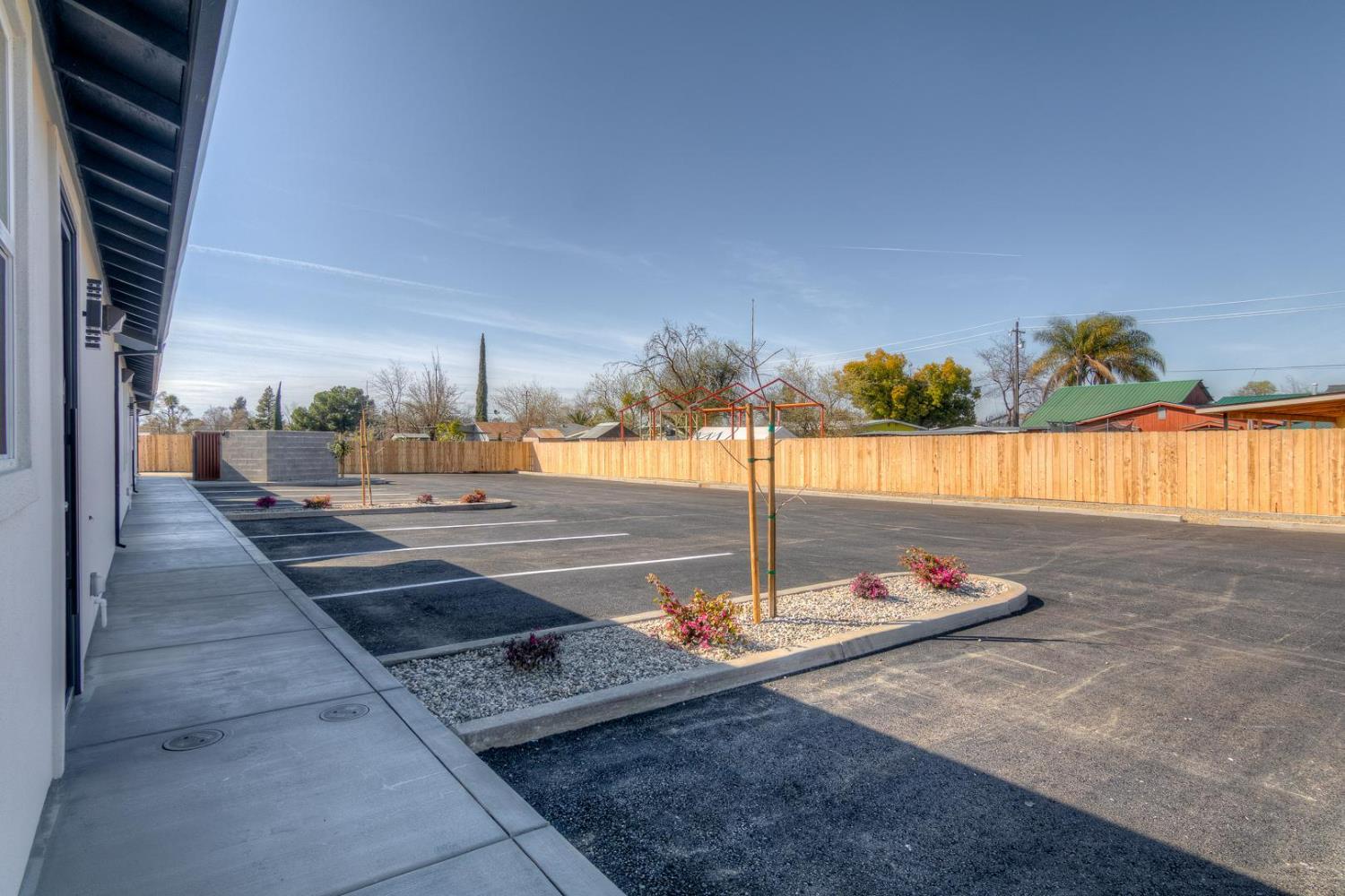 4736 Fleming Way
