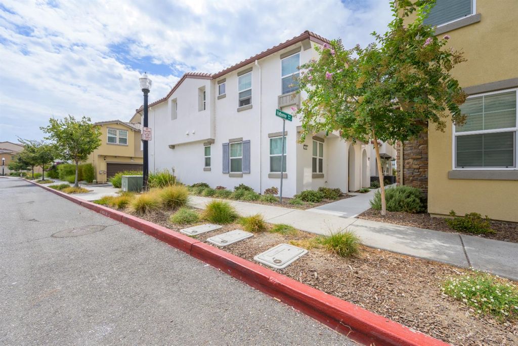 Photo of 2944 Valbonne Walk, Sacramento, CA 95834 (MLS # 225124340)
