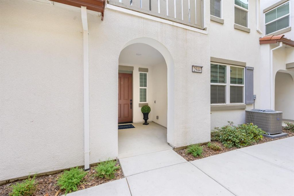 Photo of 2944 Valbonne Walk, Sacramento, CA 95834 (MLS # 225124340)
