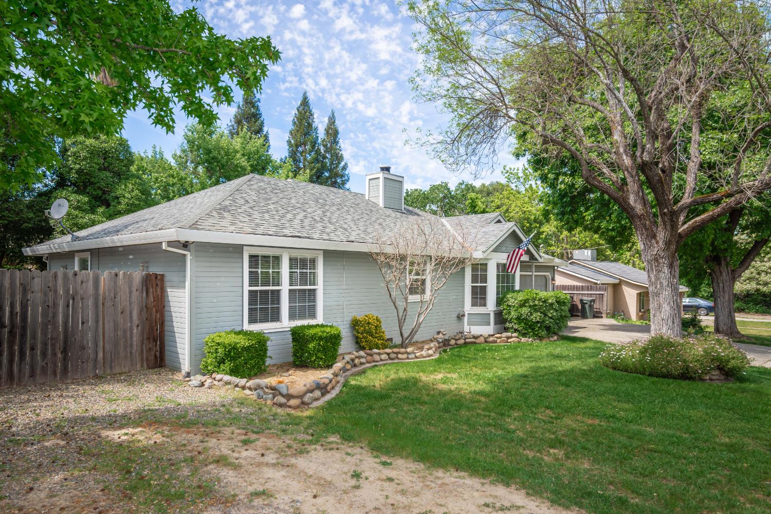 6805 E Chestnut Avenue