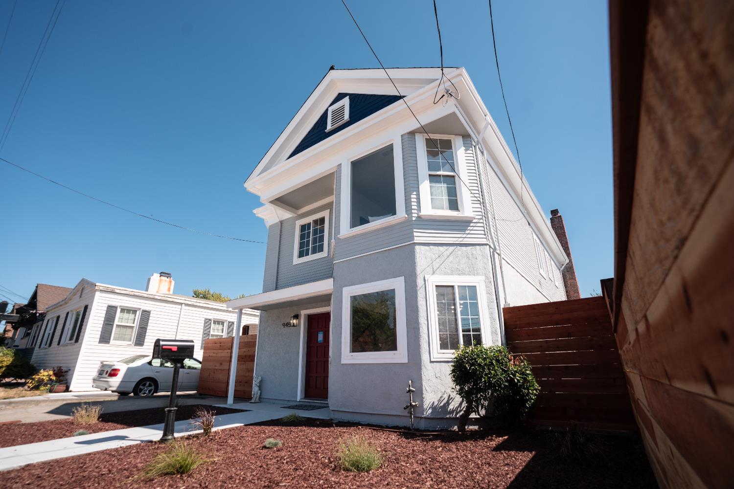 945 Arlington Avenue