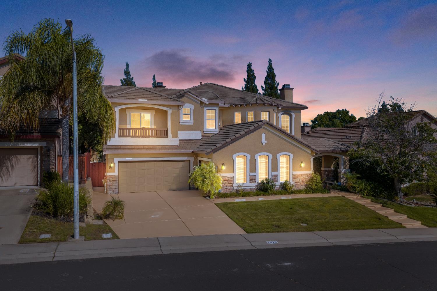1876 Grazziani Way