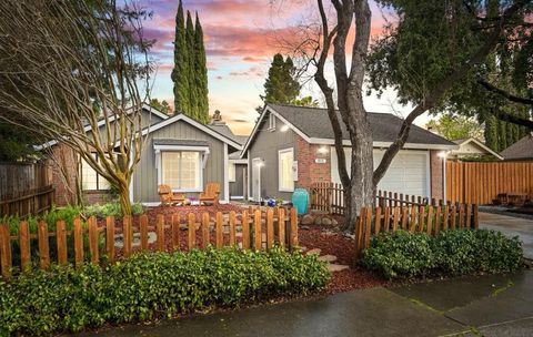 1717 Tourney Way, Sacramento, CA 95833 - #: 225033173
