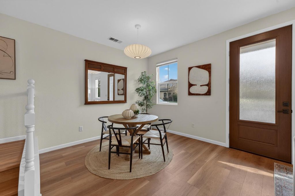 Photo of 2852 Crested Street, West Sacramento, CA 95691 (MLS # 226020388)