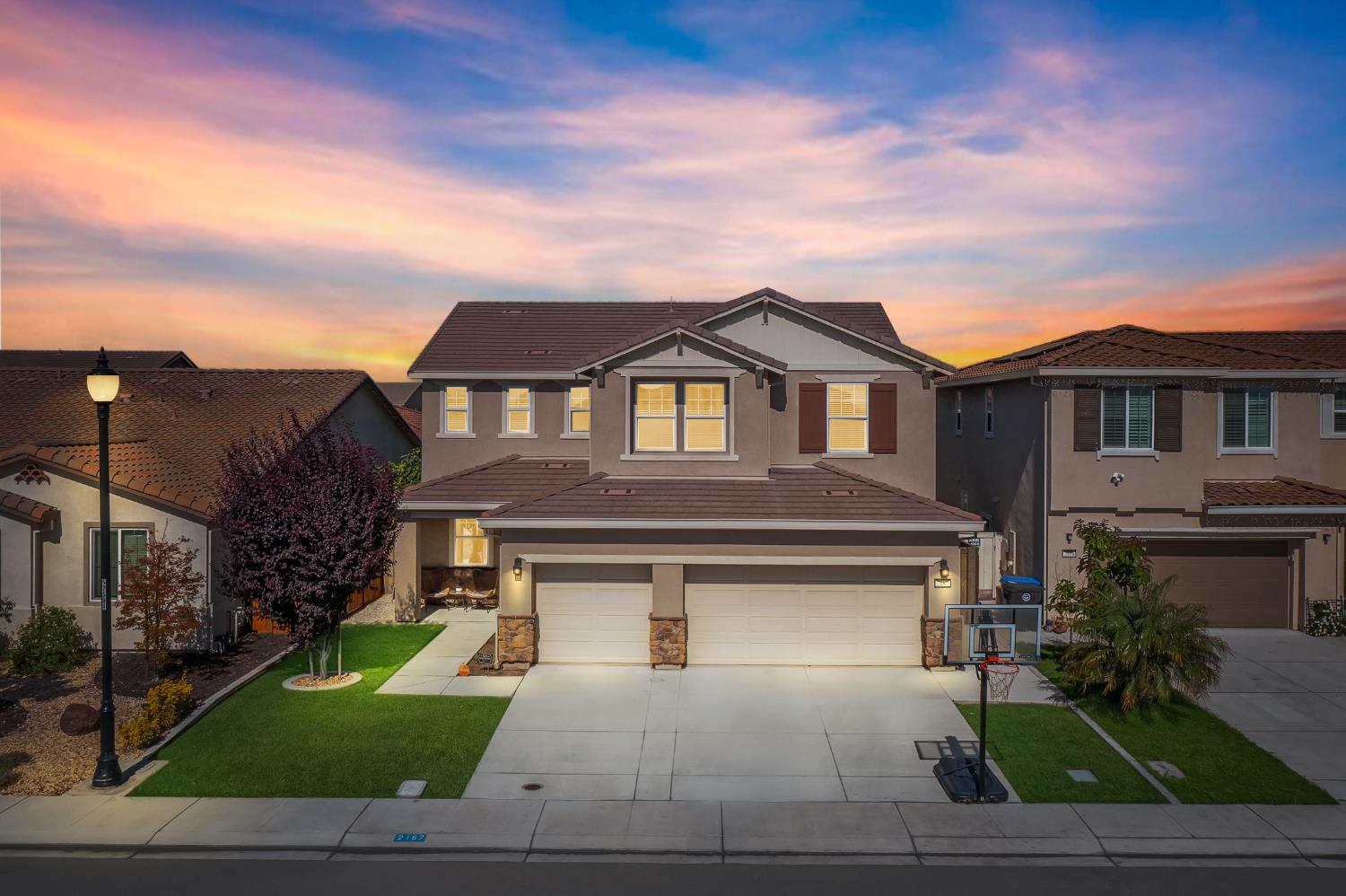2187 Bravery Avenue