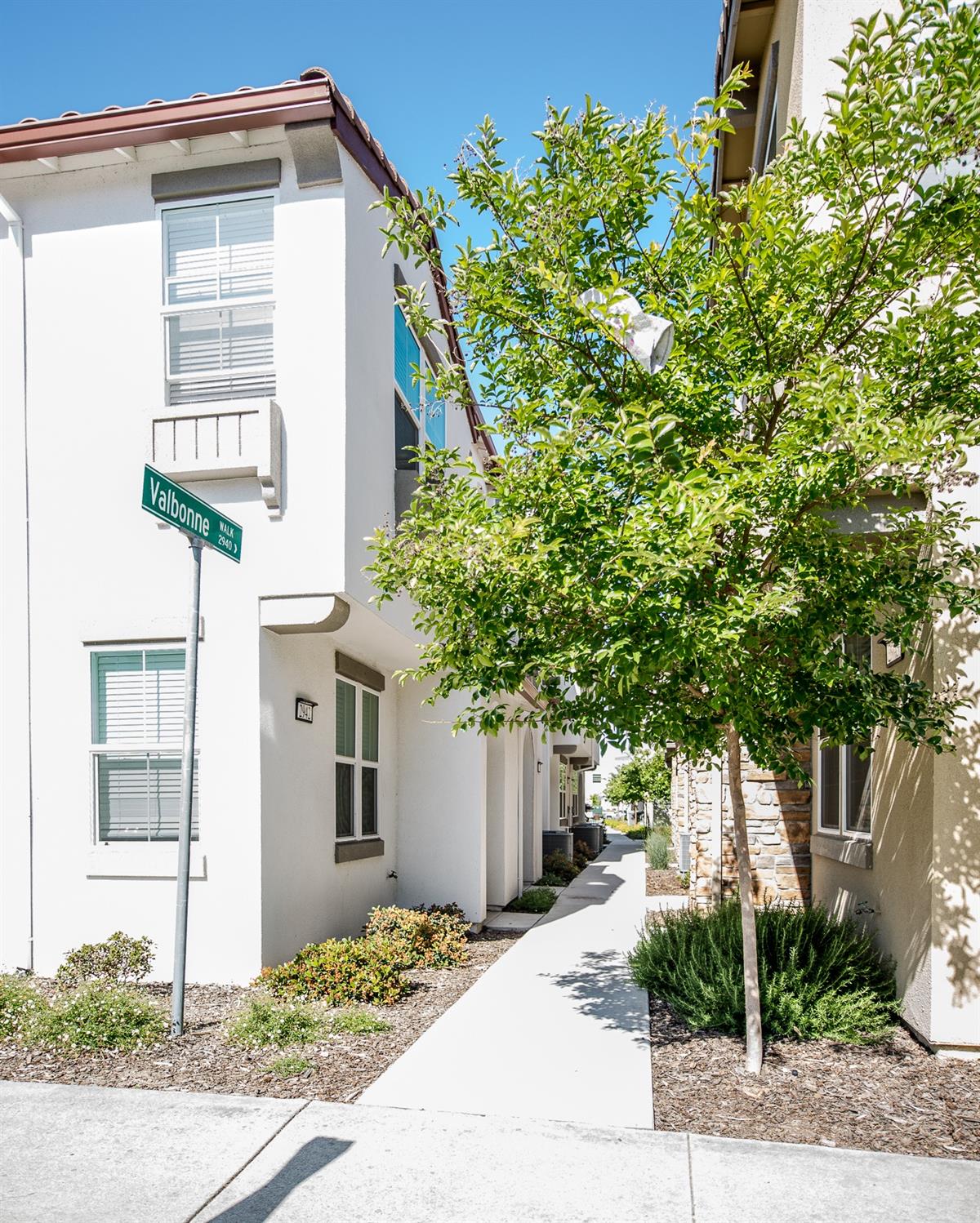 2944 Valbonne Walk