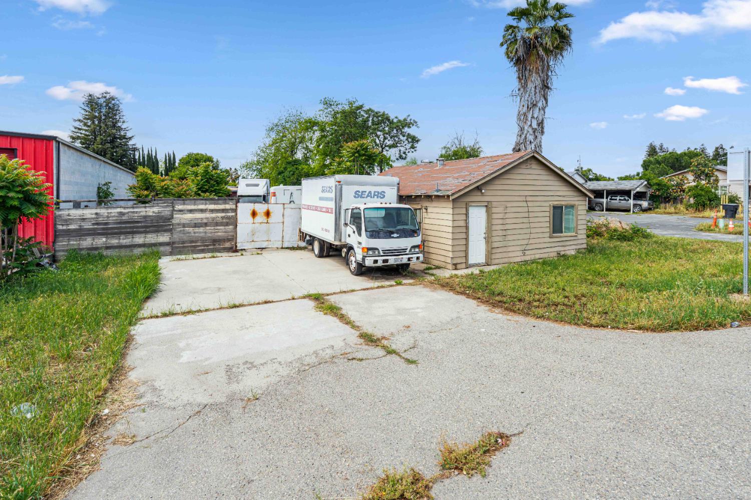 6615 Callander Avenue