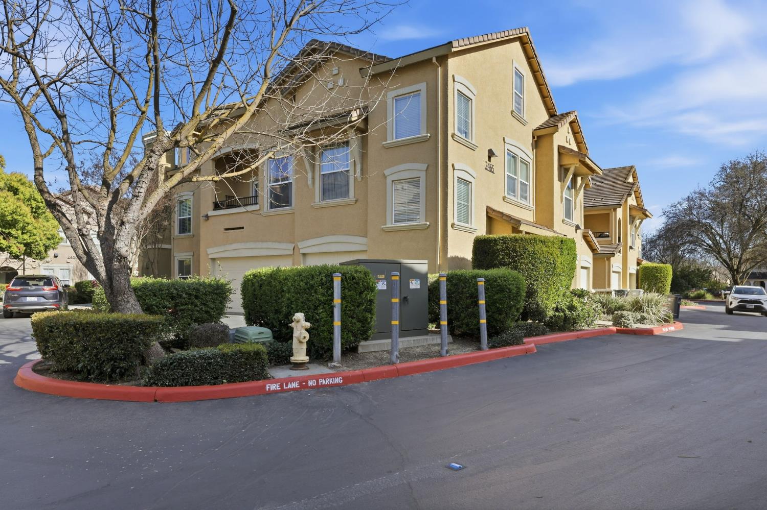 2465 Fontana Street 7