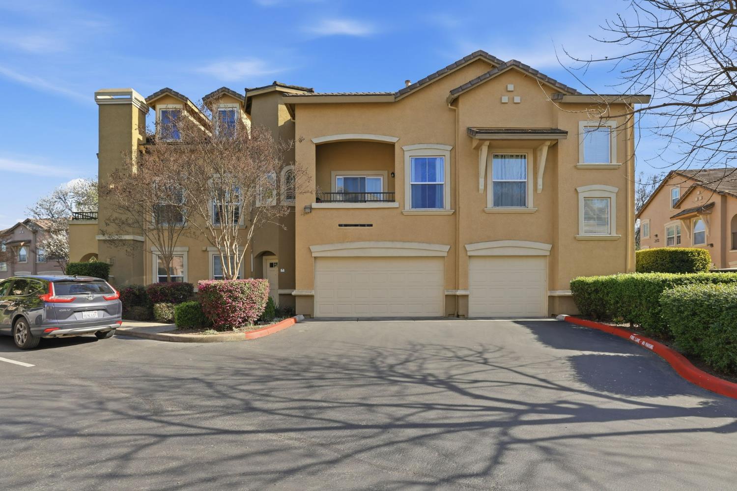 2465 Fontana Street 7