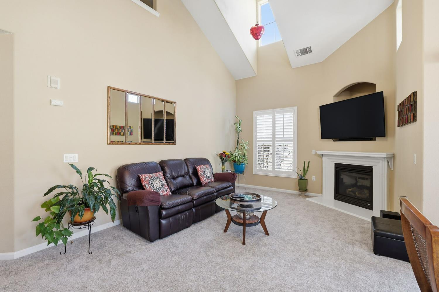 2465 Fontana Street 7