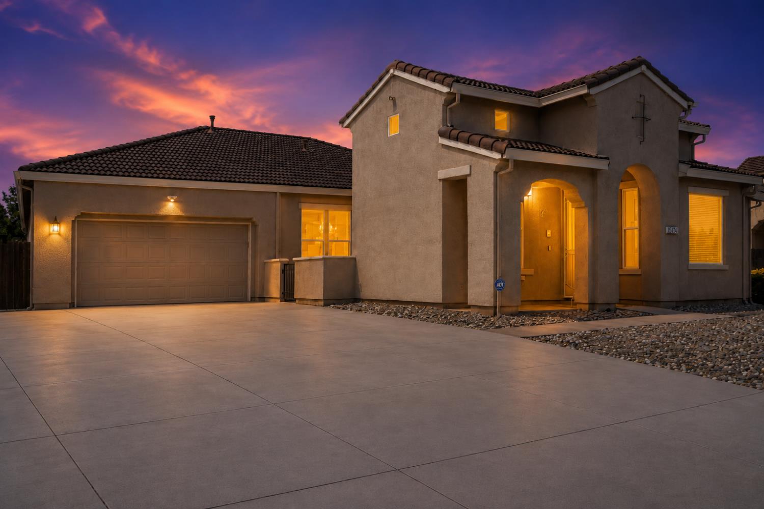 9932 Diamonte Way