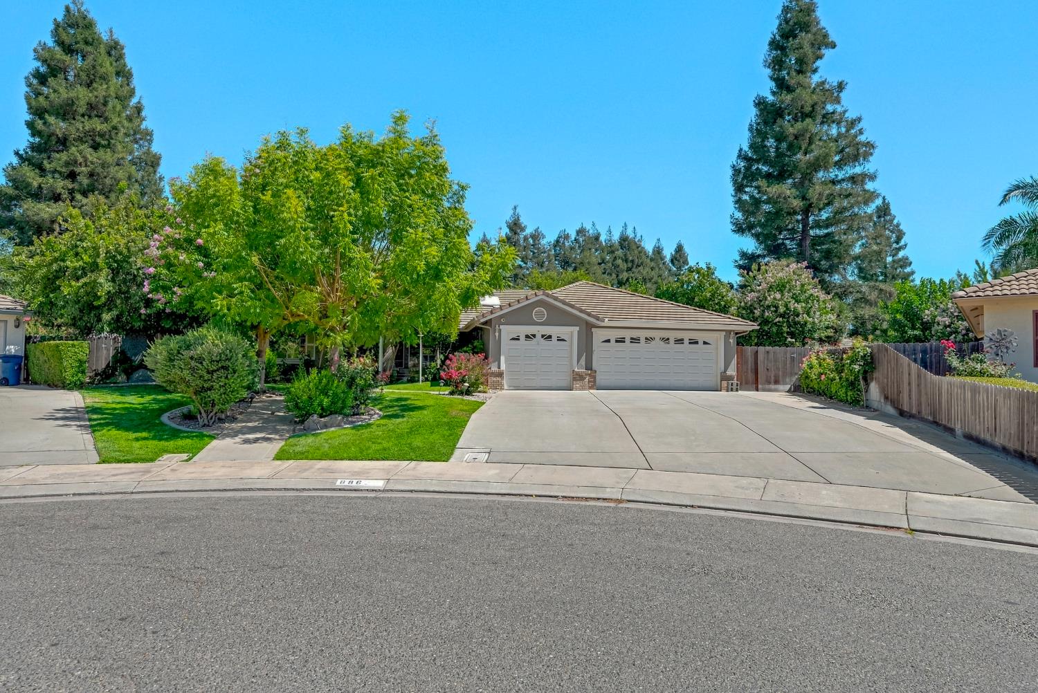 686 Mockingbird Court