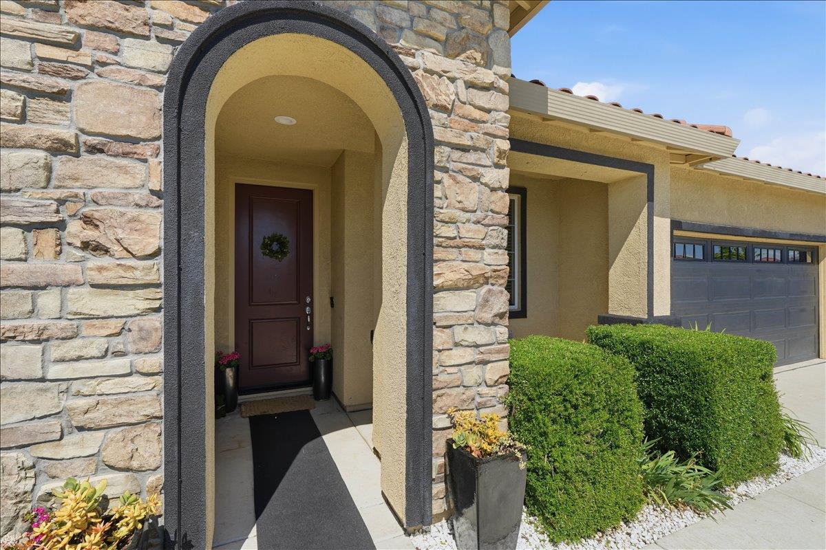 2032 Coffee Creek Way