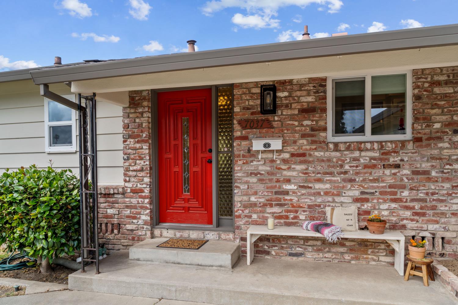 7037 Wilshire Circle
