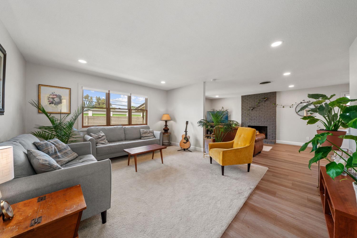 7037 Wilshire Circle
