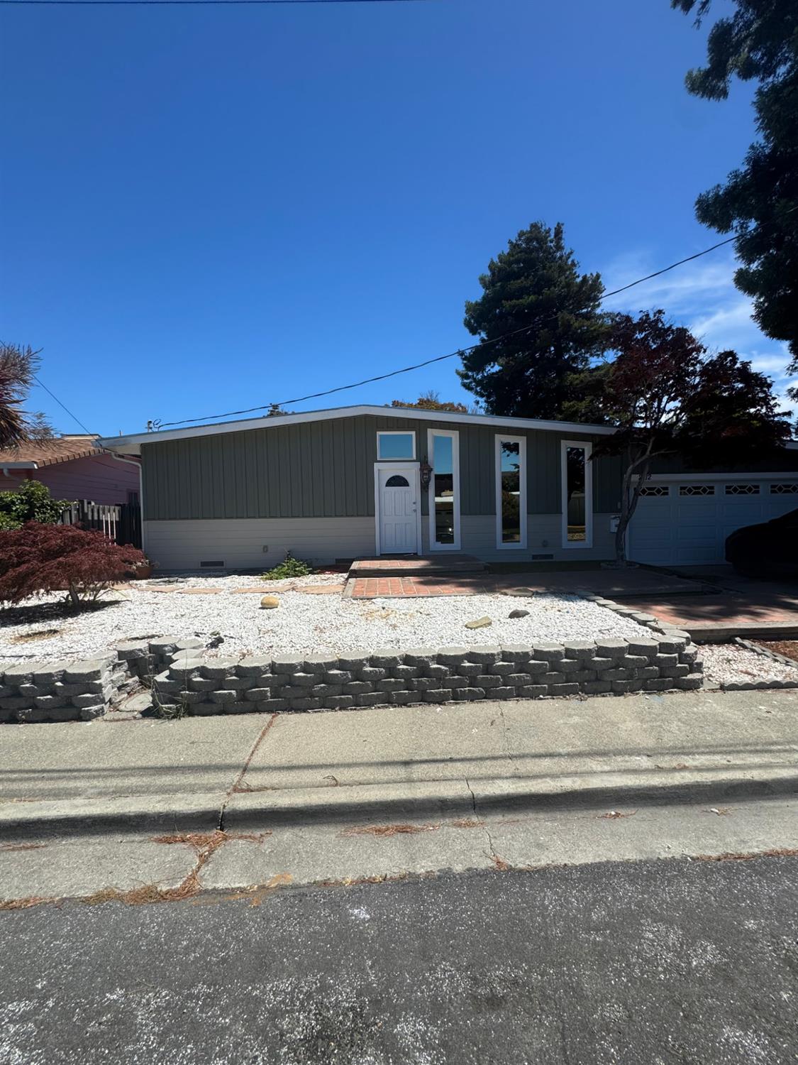 2712 Oharte Road