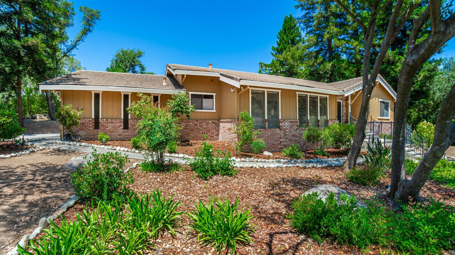 8498 E Hidden Lakes Drive