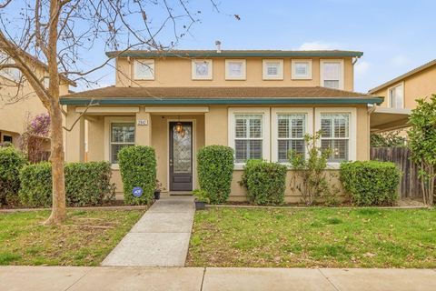 2842 Stonegate Drive West Sacramento CA 95691