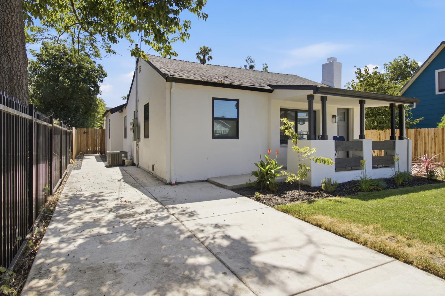 2356 Boxwood Street