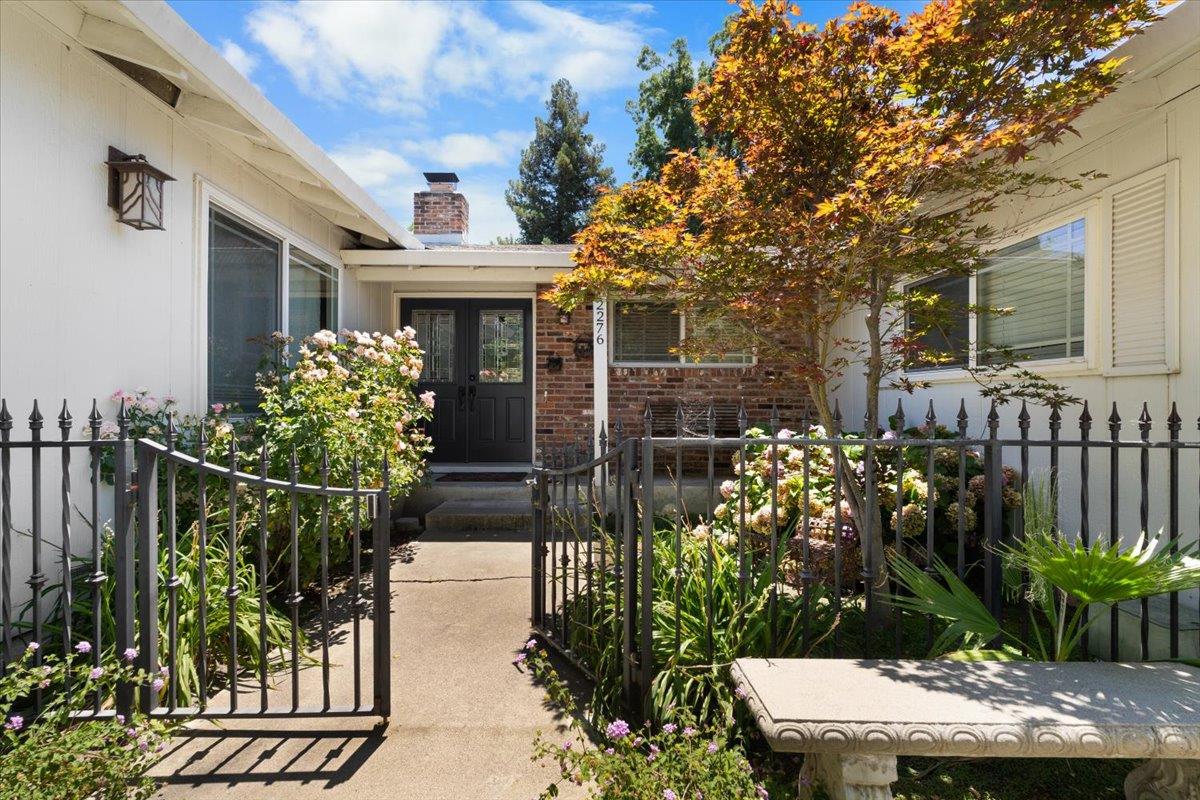 2276 Dario Circle