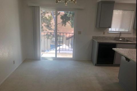 1868 Pennebaker Way Manteca CA 95336