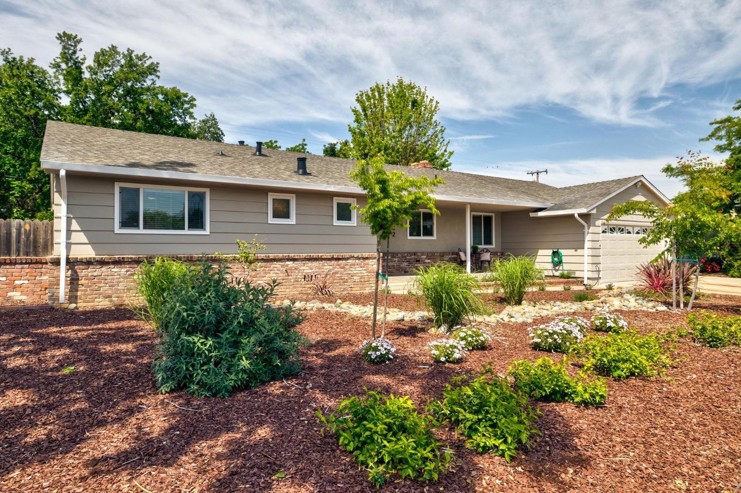 6942 S Land Park Drive