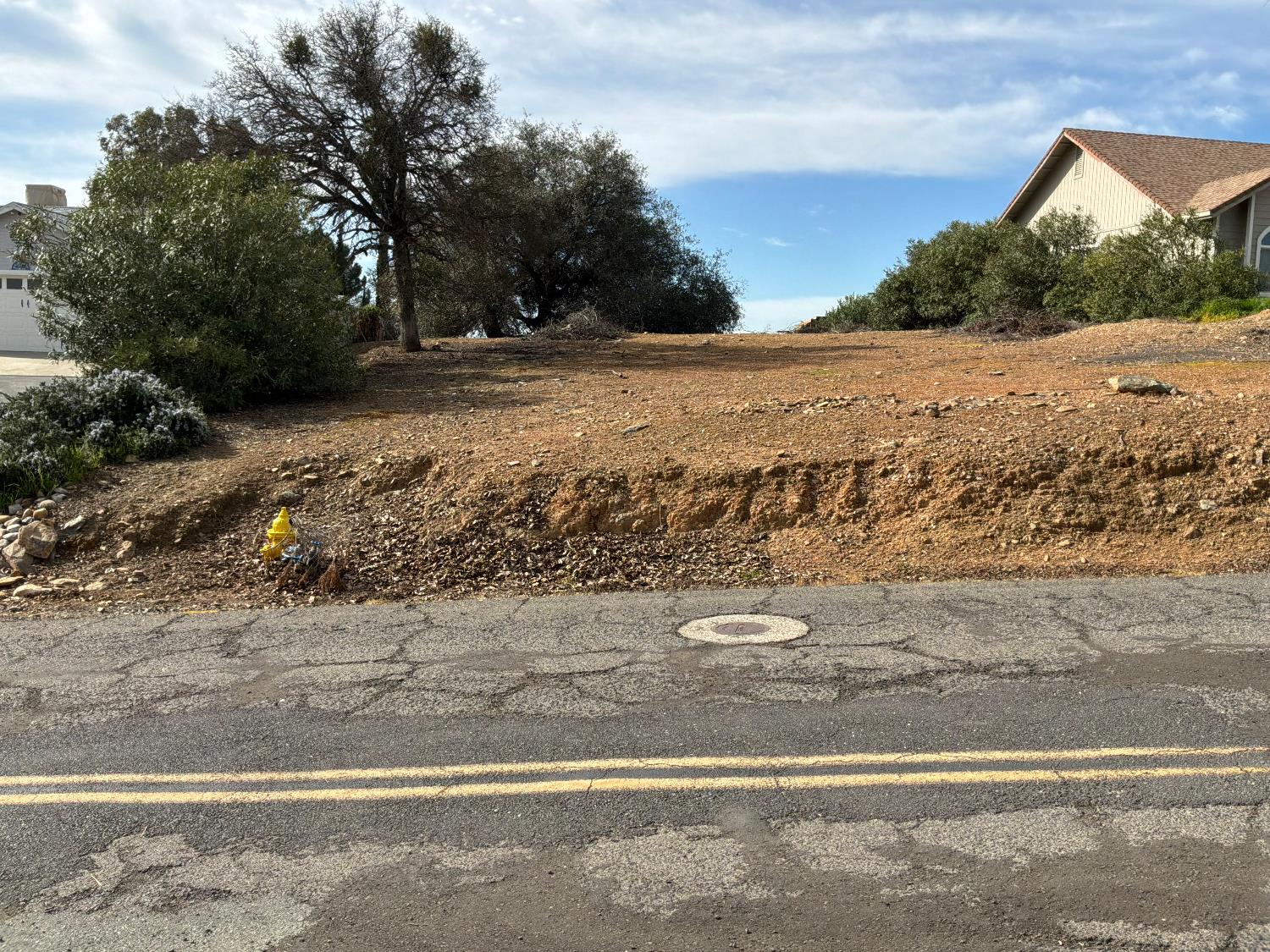 3790 Signal Hill Trail