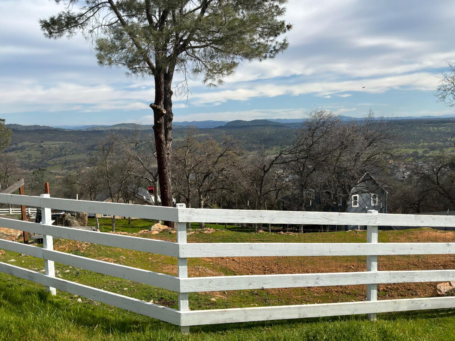 3790 Signal Hill Trail