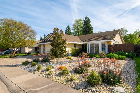 3904 Fawn Run Way Antelope CA 95843