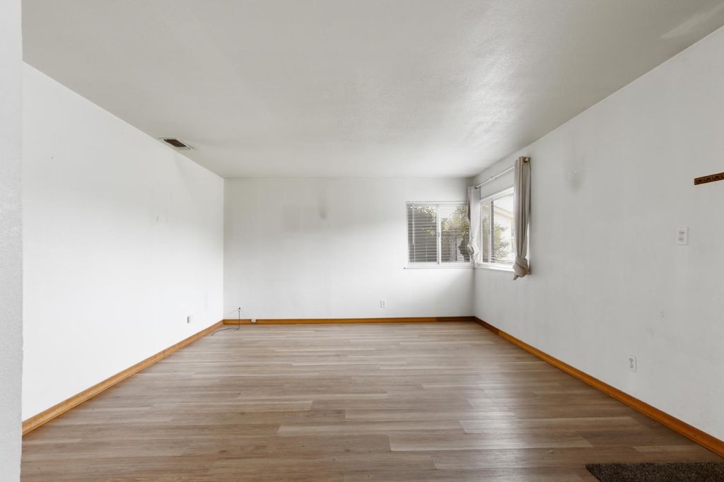 Photo of 3412 Humboldt Way, Sacramento, CA 95864 (MLS # 226043912)