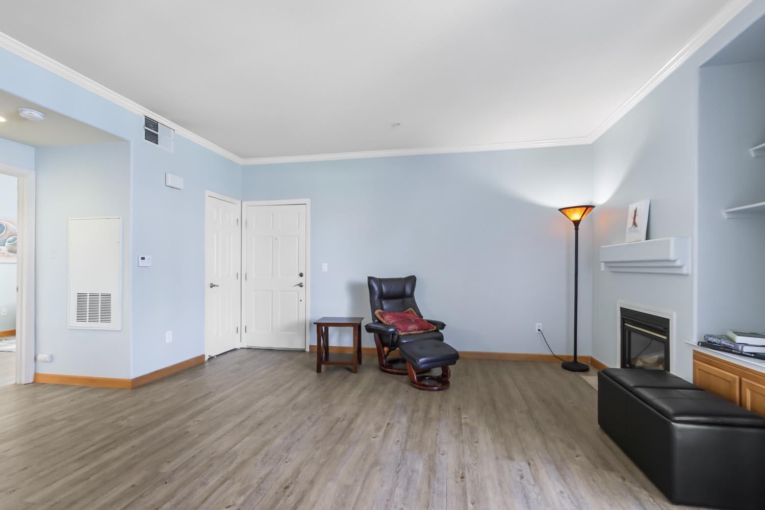 5201 Laguna Oaks Drive 13