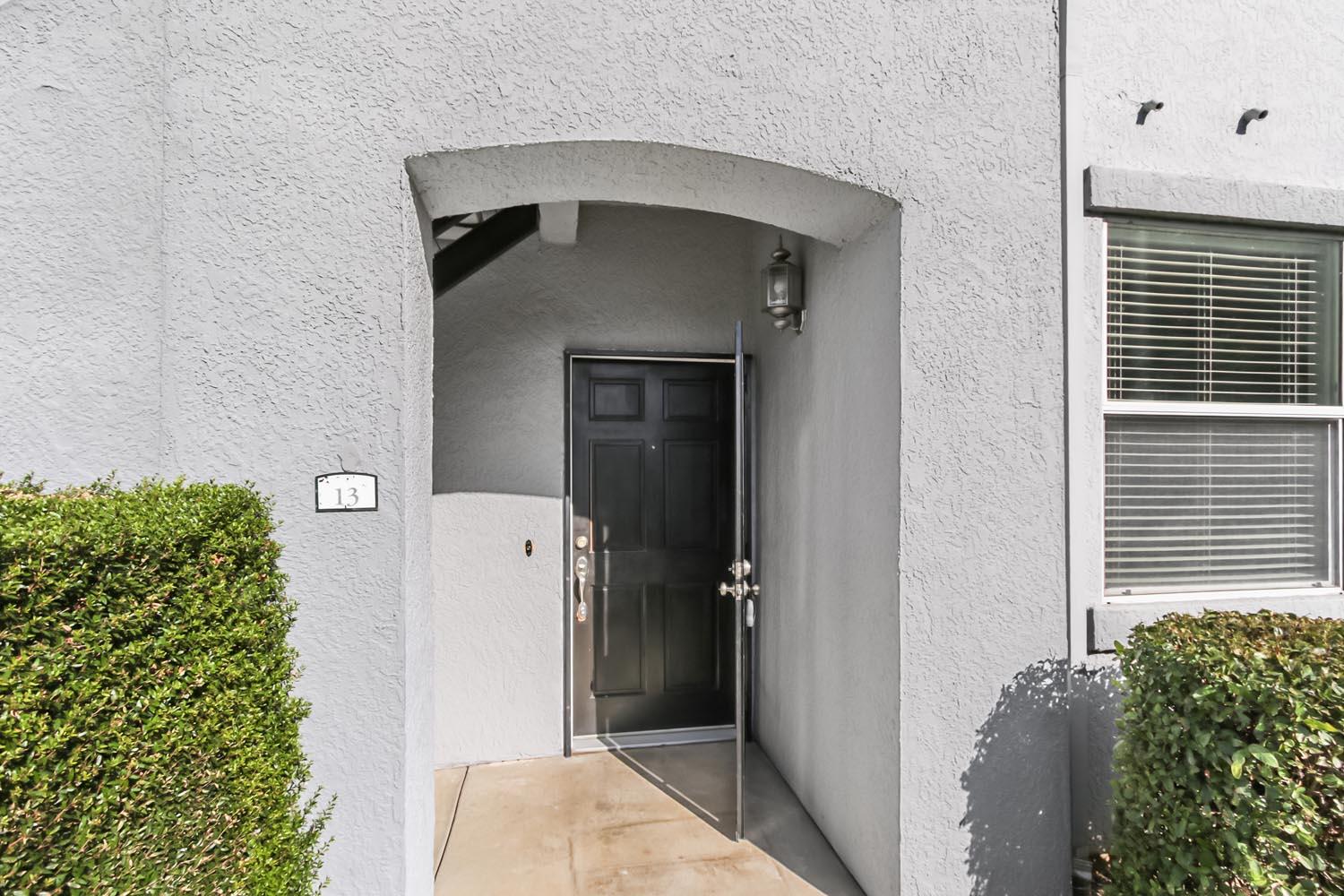 5201 Laguna Oaks Drive 13