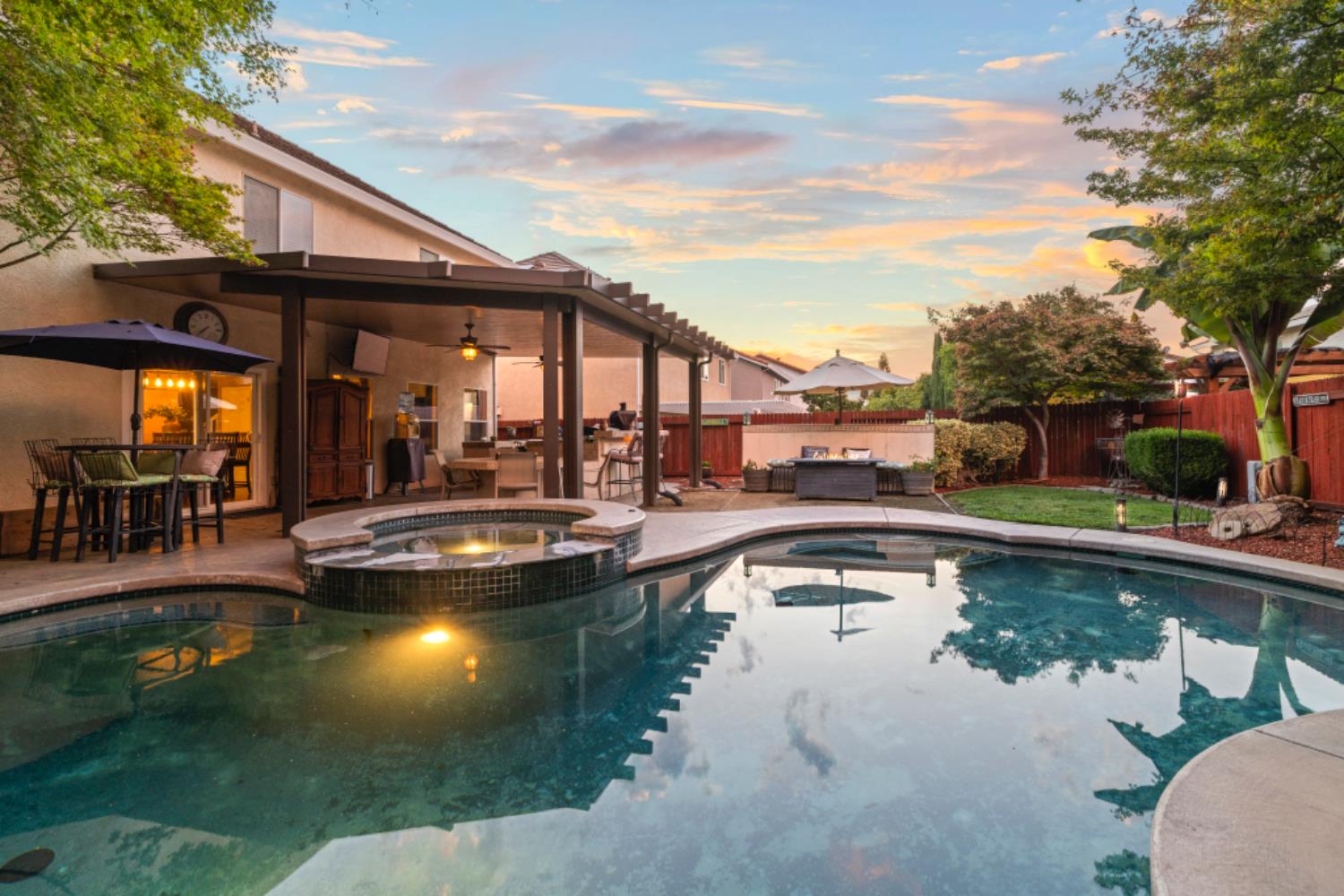 6261 Arctic Loon Way