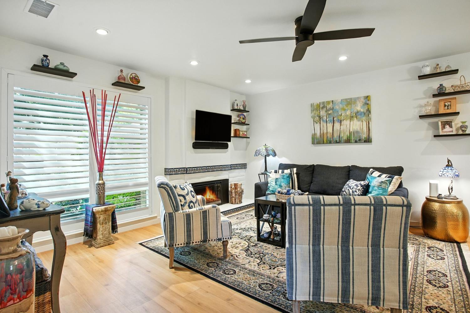 202 Dunbarton Circle