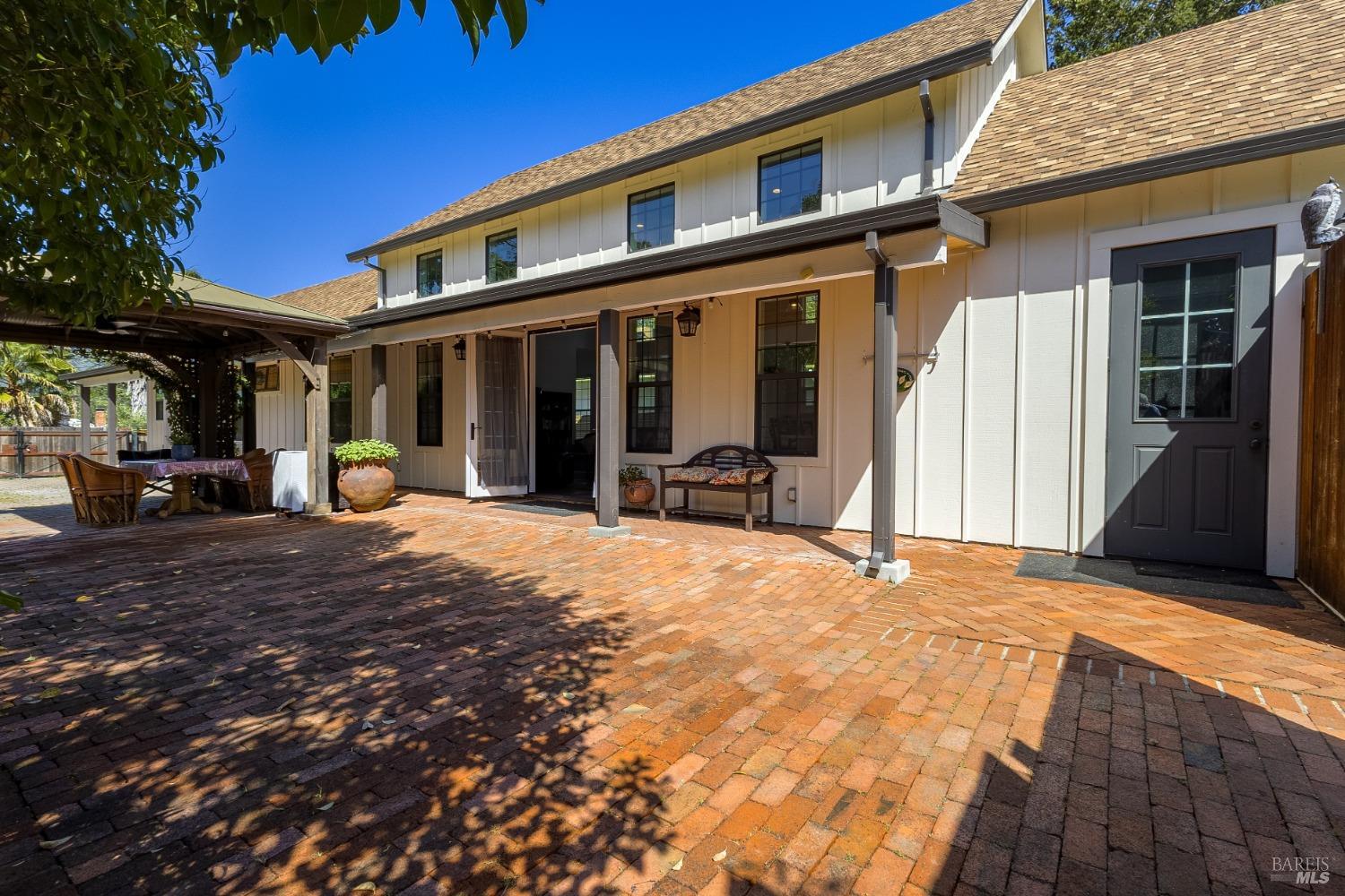 Listing image 1