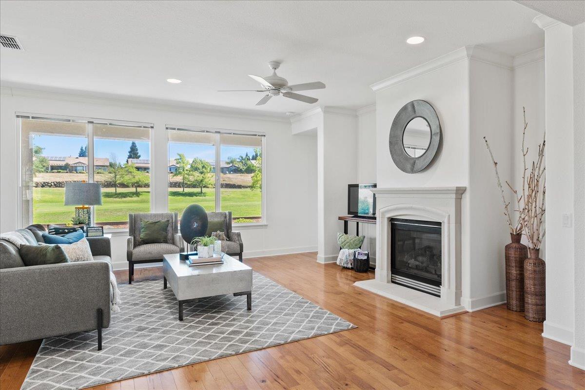 1742 Carnelian Court