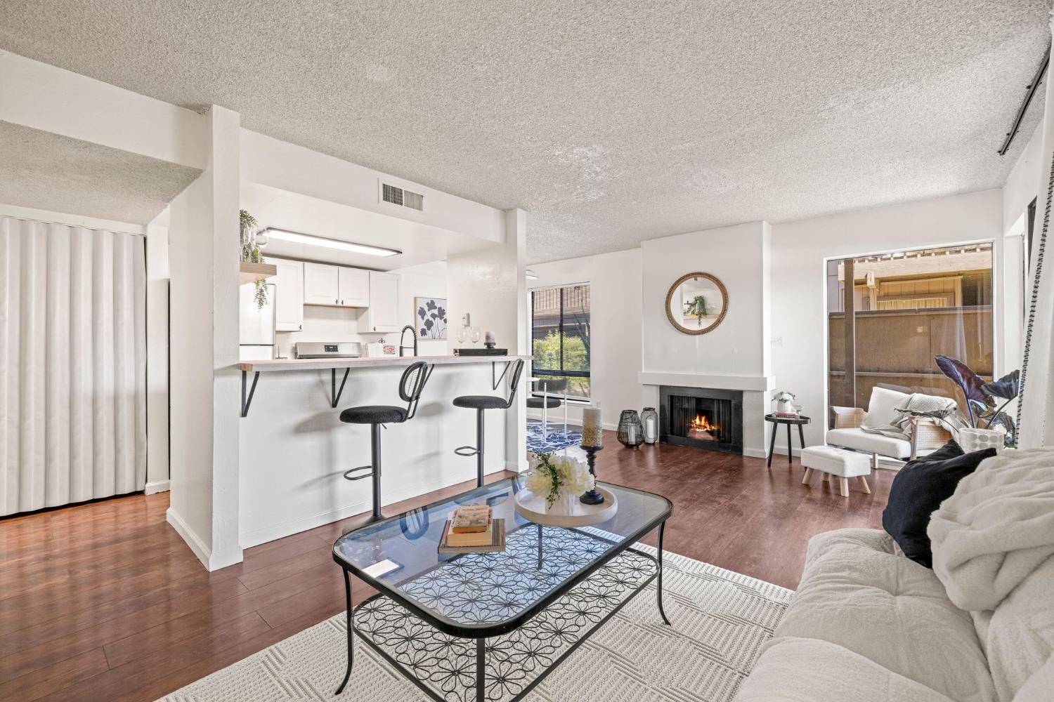 905 Fulton Avenue 411