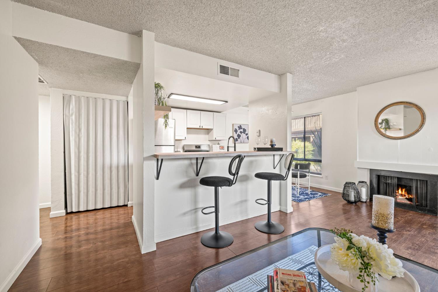 905 Fulton Avenue 411