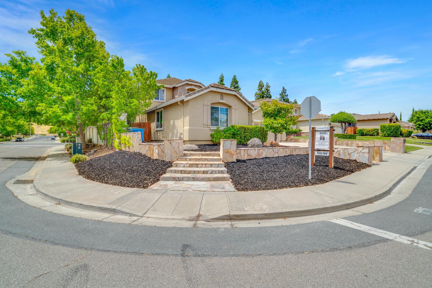 1724 Kern Mountain Way