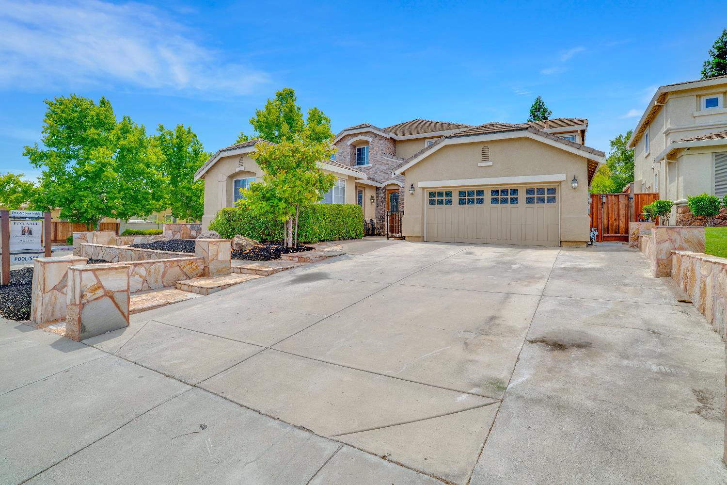 1724 Kern Mountain Way