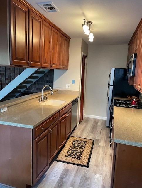 4702 Greenholme Drive 3