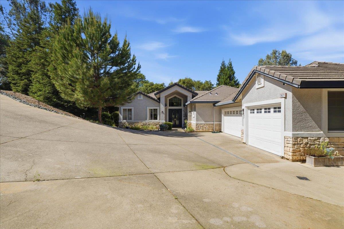 3621 Foxmore Lane