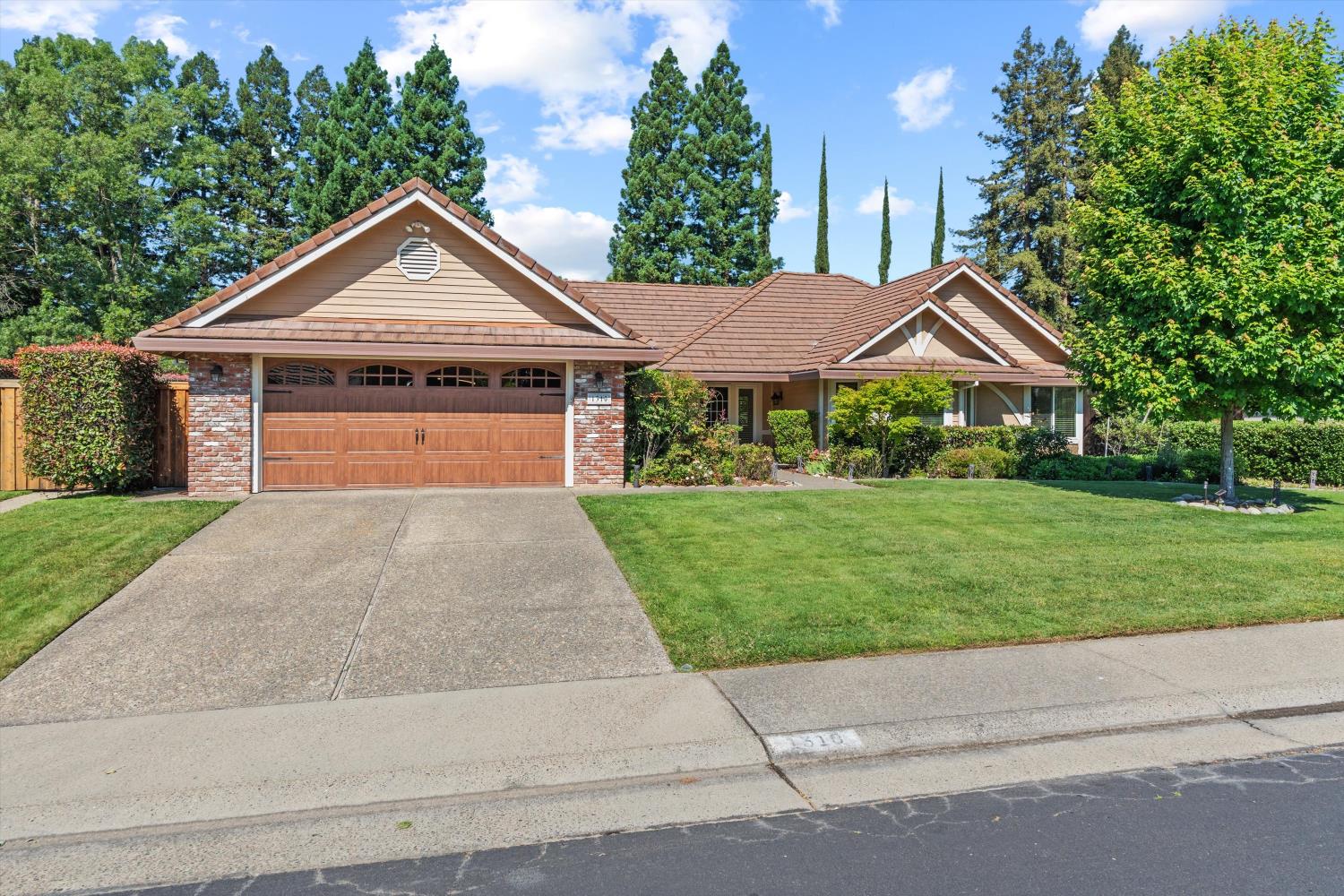 1310 Ridgecrest Way