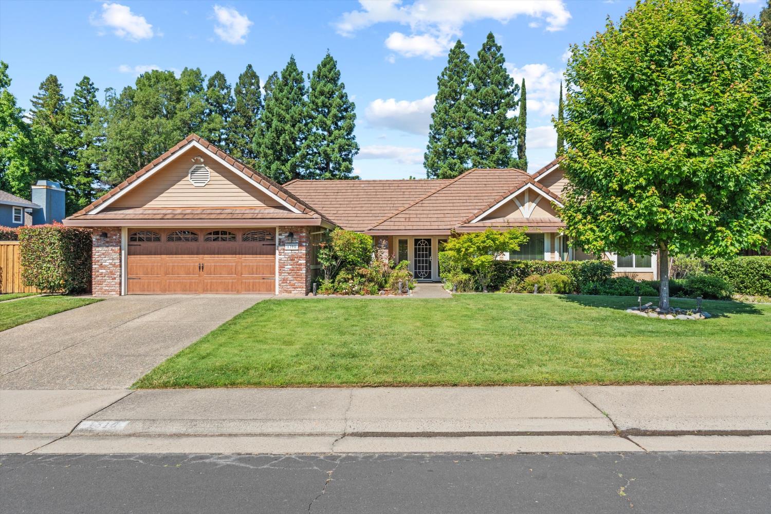 1310 Ridgecrest Way